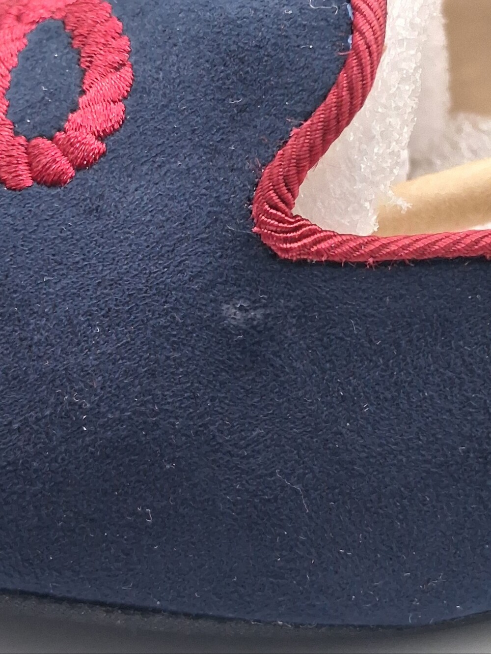 Brand new in box (NIB)! Beautiful Adrienne Vittadini navy blue velvet loafers - Picture 3 of 9